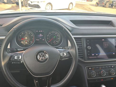 Used 2019 Volkswagen Atlas SE image 23