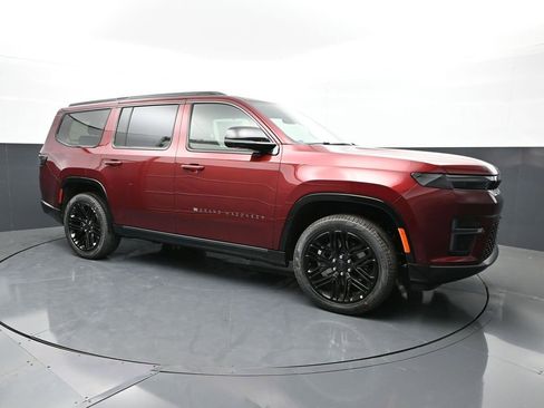 New 2026 Jeep Grand Wagoneer Limited AWD/4WD image 1