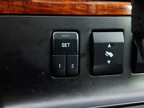 Used 2010 Ford Explorer Eddie Bauer image 19