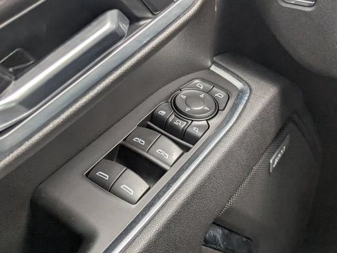 Used 2026 Chevrolet Silverado 2500 LTZ w/ LTZ Convenience Package AWD/4WD image 18
