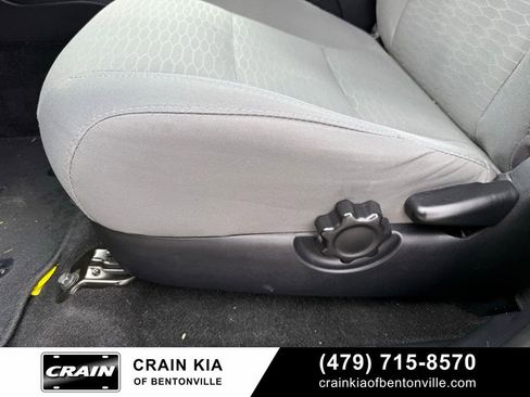 Used 2017 Toyota Tacoma SR5 w/ Tow Package image 12