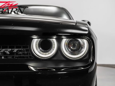Used 2016 Dodge Challenger SRT Hellcat image 10