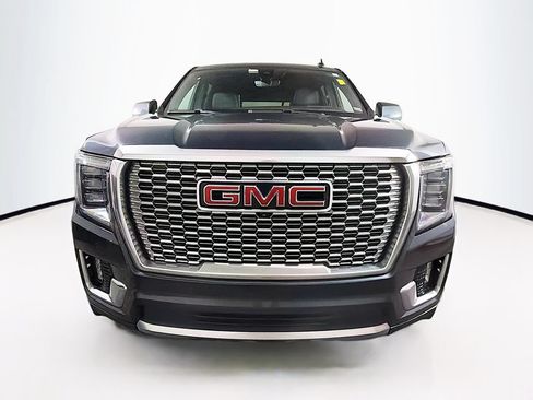 Used 2021 GMC Yukon XL Denali w/ Denali Premium Package AWD/4WD image 2