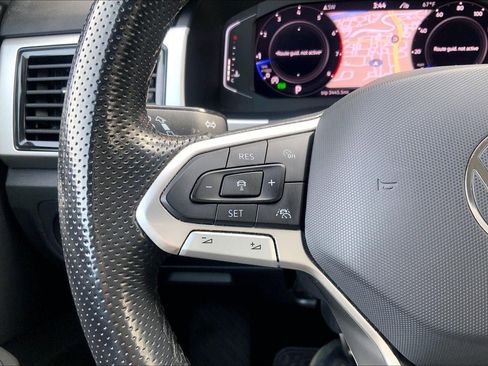 Used 2023 Volkswagen Atlas SEL Premium image 18