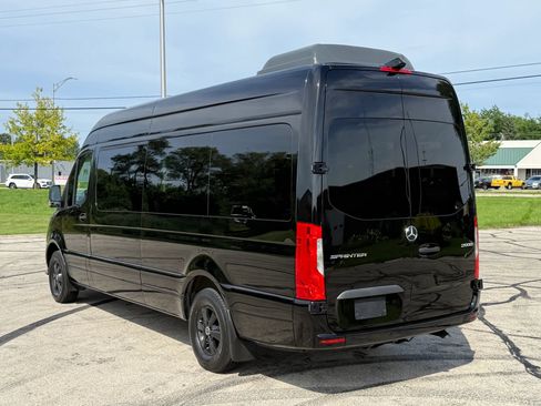 Used 2020 Mercedes-Benz Sprinter 2500 image 5