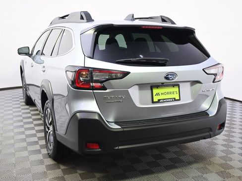 Certified 2025 Subaru Outback Premium image 4
