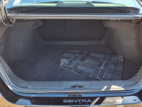 Used 2024 Nissan Sentra S image 18