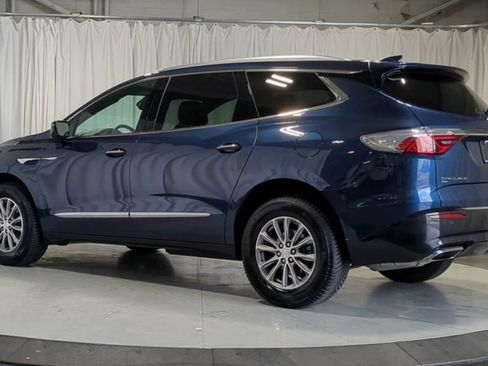 Used 2022 Buick Enclave Essence w/ Trailering Package, 5000 lbs. AWD/4WD image 8