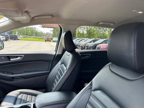 Used 2024 Ford Edge SEL image 12