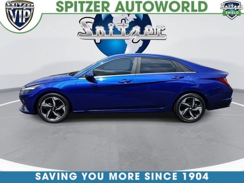 Used 2022 Hyundai Elantra SEL w/ Convenience + Premium Package FWD image 5