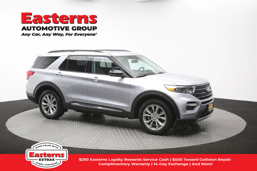 Used 2023 Ford Explorer XLT w/ Equipment Group 202A AWD/4WD image 50