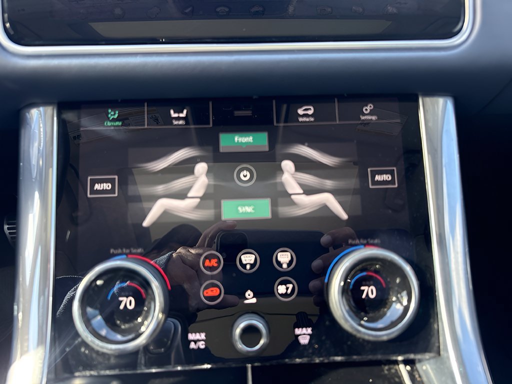 Used 2019 Land Rover Range Rover Sport Supercharged AWD/4WD image 19