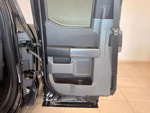Used 2022 Ford F150 XLT AWD/4WD image 18