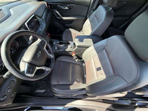 Certified 2019 Chevrolet Blazer RS FWD image 3