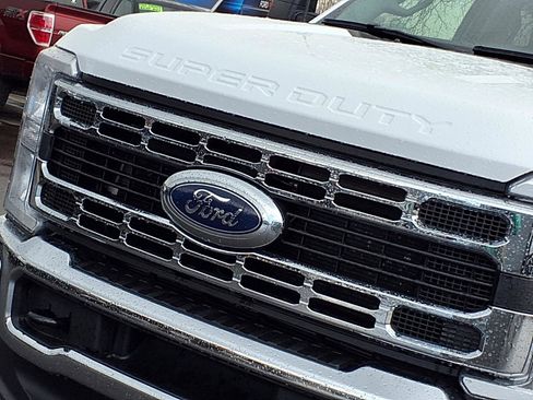 Used 2025 Ford F250 XLT image 31