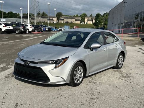 Used 2026 Toyota Corolla LE FWD image 7