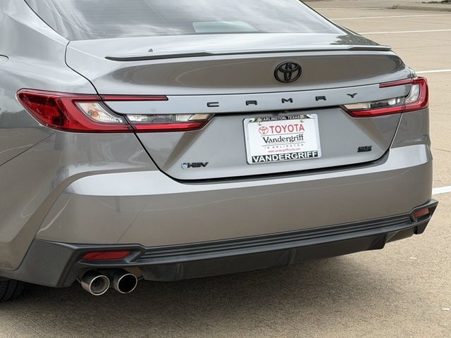 Used 2025 Toyota Camry SE FWD image 6