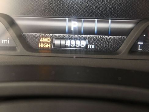 Used 2025 RAM 1500 Laramie image 35