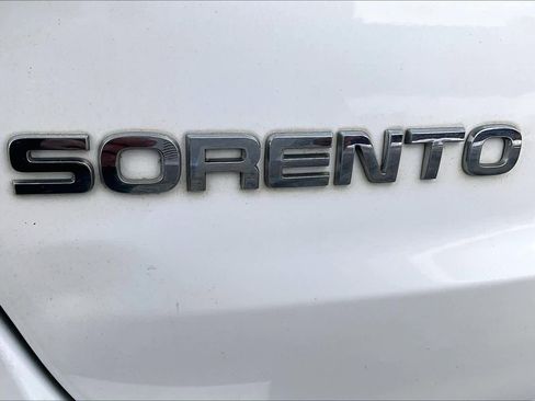 Used 2014 Kia Sorento LX image 30