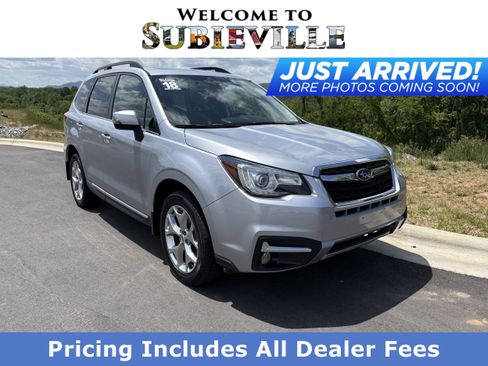 Used 2018 Subaru Forester 2.5i Touring AWD/4WD image 1