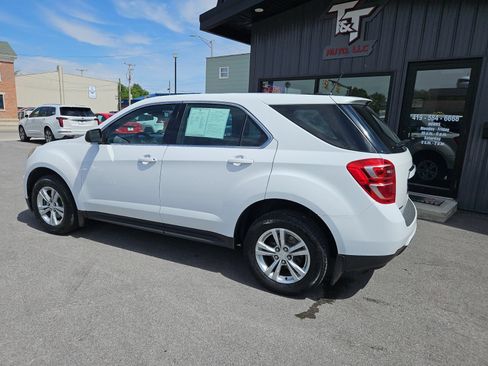 Used 2017 Chevrolet Equinox LS FWD image 4
