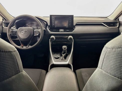 Certified 2021 Toyota RAV4 LE AWD/4WD image 3