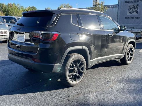 New 2026 Jeep Compass Latitude AWD/4WD image 9