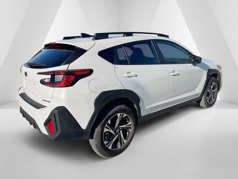 Used 2024 Subaru Crosstrek 2.0i Premium w/ Crosstrek Mirror Package AWD/4WD image 9