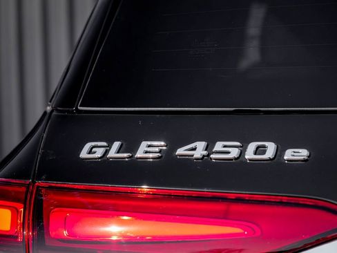New 2026 Mercedes-Benz GLE 450e 4MATIC image 9