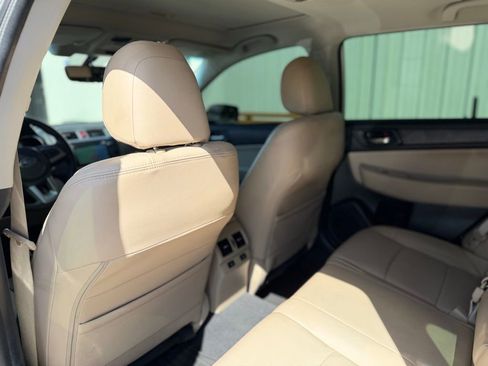 Used 2017 Subaru Outback 2.5i Limited image 20