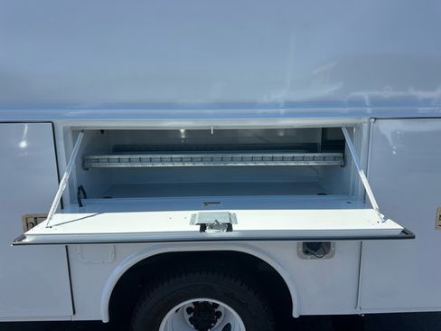New 2026 Ford E-350 and Econoline 350 Super Duty w/ Power Equipment Group RWD image 18