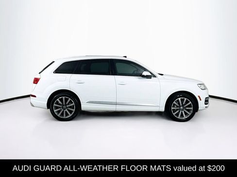 Used 2017 Audi Q7 3.0T Premium Plus w/ Premium Plus Package AWD/4WD image 9