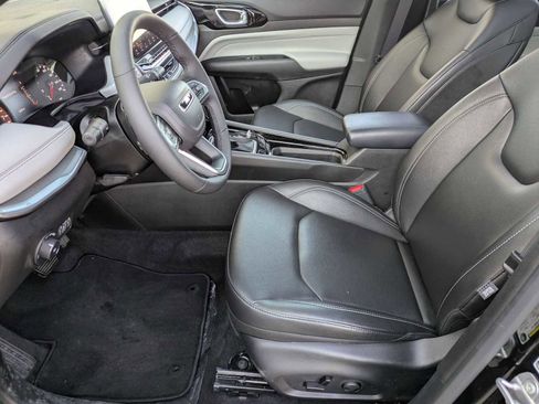 Used 2025 Jeep Compass Limited w/ Sun & Sound Group AWD/4WD image 15