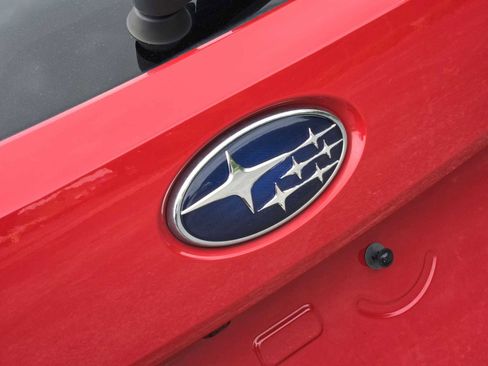 Used 2024 Subaru Crosstrek 2.0i Premium image 10