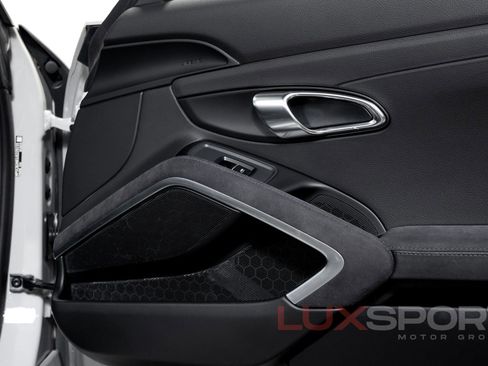 Used 2018 Porsche 718 Boxster GTS image 46