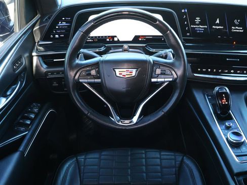 Used 2023 Cadillac Escalade V w/ LPO, ONYX Package image 15