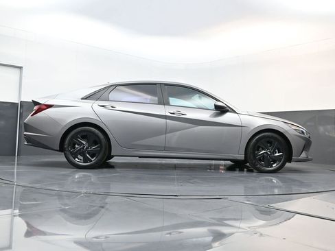 Certified 2023 Hyundai Elantra SEL image 21