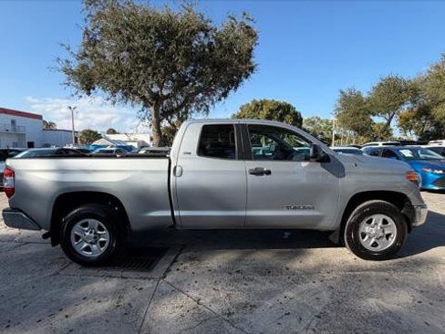 Used 2018 Toyota Tundra SR5 image 9