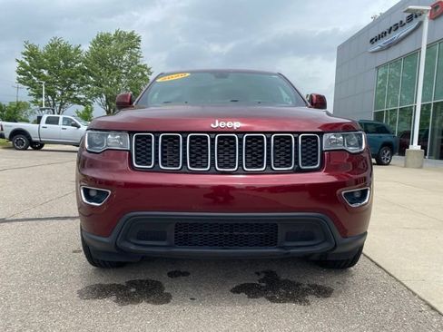 Used 2020 Jeep Grand Cherokee Laredo AWD/4WD image 2