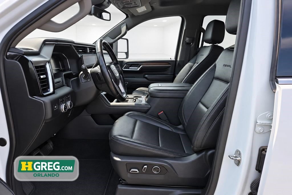 Used 2024 GMC Sierra 2500 Denali AWD/4WD image 10