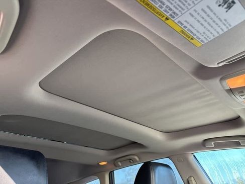 Used 2010 Nissan Murano LE w/ Navigation Pkg image 9