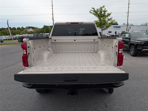 New 2026 Chevrolet Silverado 2500 Custom w/ Custom Value Package AWD/4WD image 9