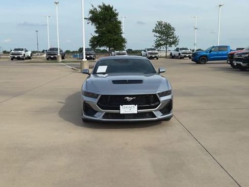 Used 2025 Ford Mustang GT Premium RWD image 3