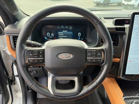 Used 2024 Ford Expedition Max Platinum AWD/4WD image 15