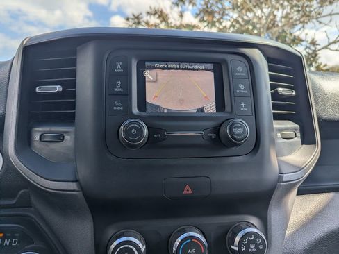 Used 2024 RAM 2500 Tradesman w/ Chrome Appearance Group AWD/4WD image 29