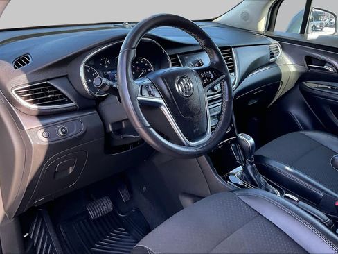 Used 2020 Buick Encore Preferred FWD image 16