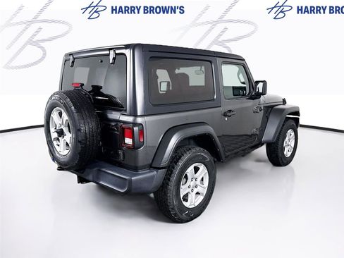 Used 2022 Jeep Wrangler Sport AWD/4WD image 28