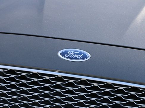 Used 2020 Ford Fusion Titanium image 12