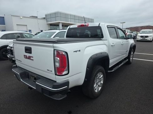 Used 2016 GMC Canyon SLE w/ Trailering Package AWD/4WD image 4