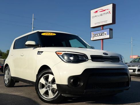 Used 2019 Kia Soul FWD image 40